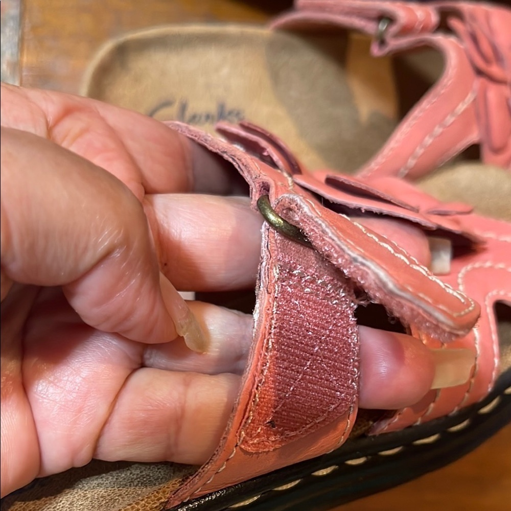 Clarks Pink and Brown Floral Sandals - Picture 7 of 8